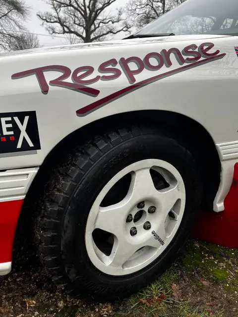 Subaru Legacy RS photo 6